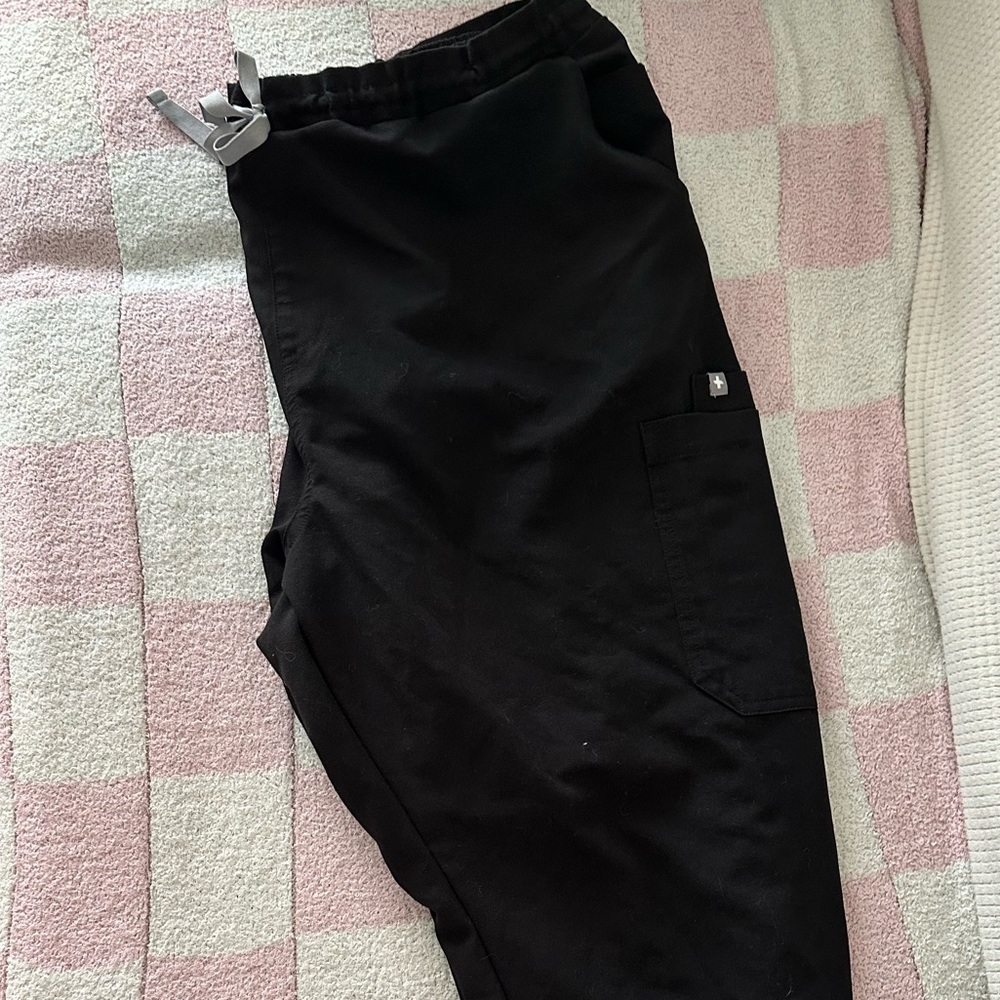 FIGS Joggers Scrubs